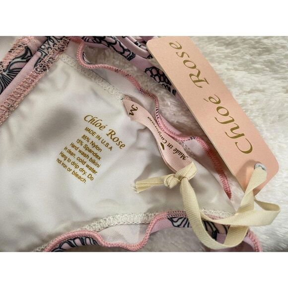 Chloe' Rose Sz M Pink Ruffled Bikini Bottom Sea Shells Back Ruched Tie NEW - Picture 3 of 3